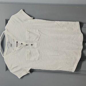 NWOT Liz Claiborne White 2 pocket Henley Short Sleeve petite XS